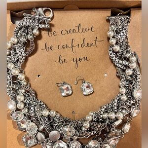 Stunning Chloe and Isabel necklace and earrings